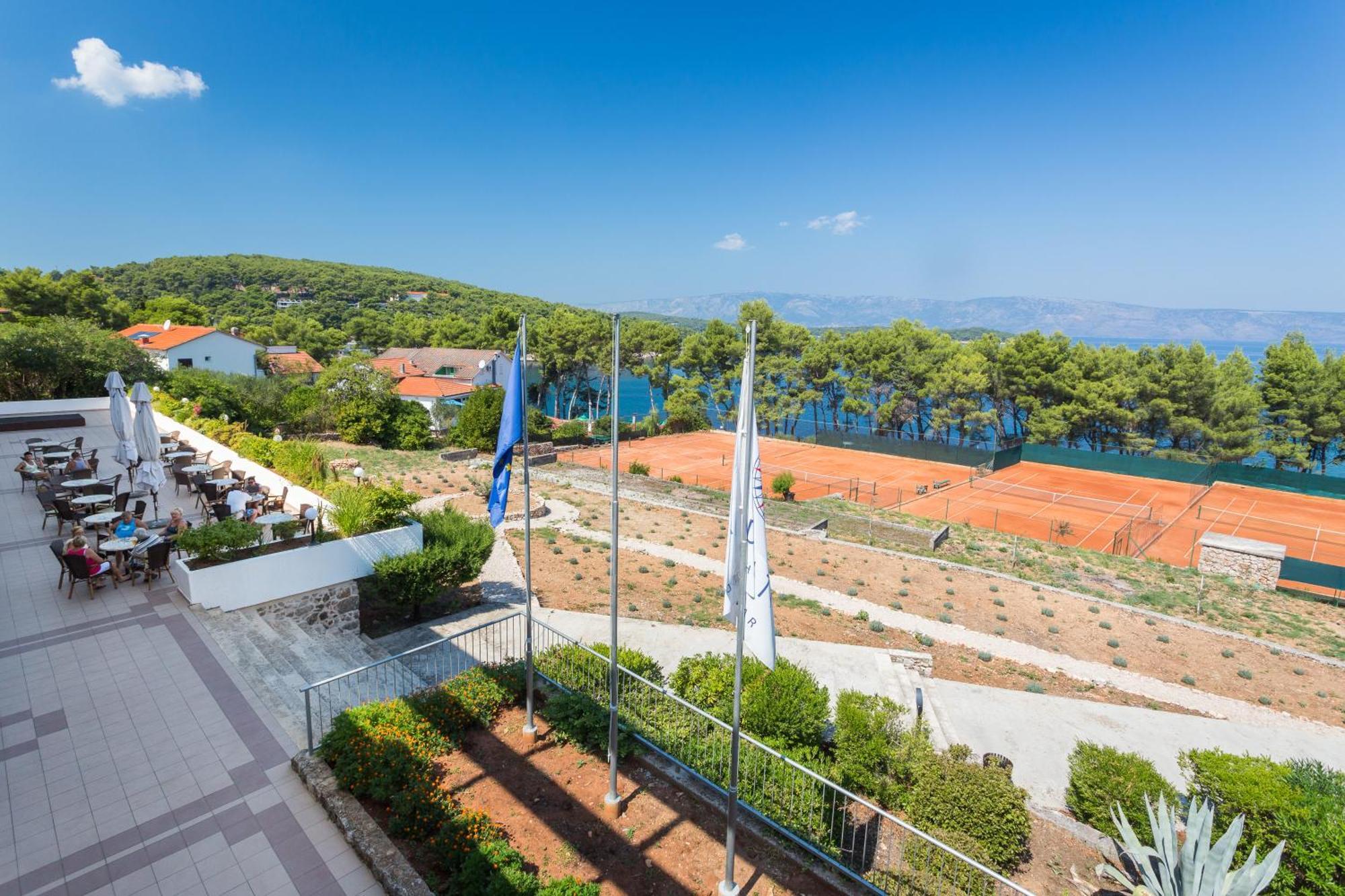 Hotel Hvar イェルサ エクステリア 写真