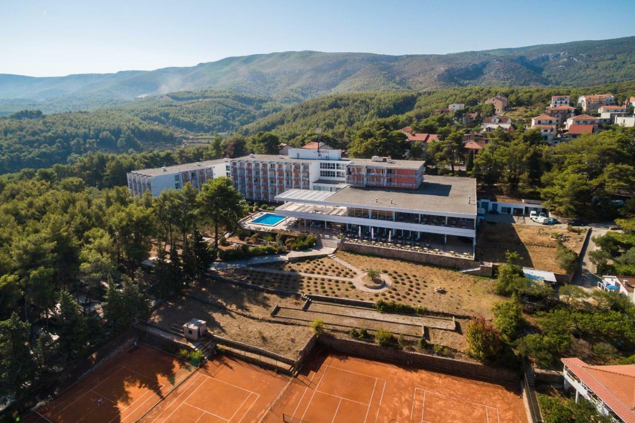 Hotel Hvar イェルサ エクステリア 写真